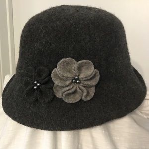Women’s wool trendy bucket hat